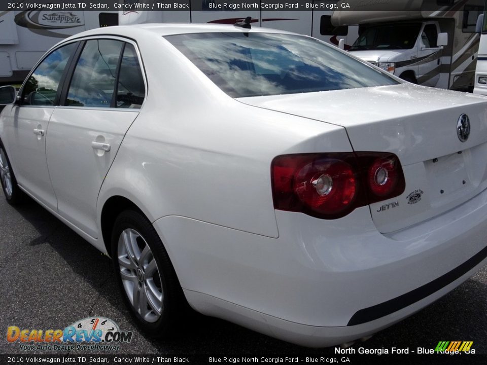 2010 Volkswagen Jetta TDI Sedan Candy White / Titan Black Photo #34