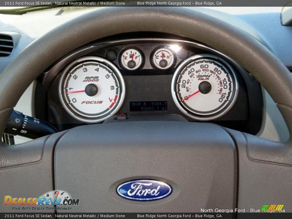 2011 Ford Focus SE Sedan Natural Neutral Metallic / Medium Stone Photo #23