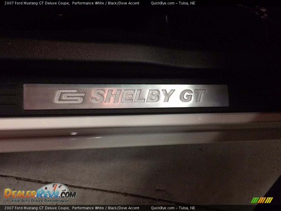 2007 Ford Mustang GT Deluxe Coupe Performance White / Black/Dove Accent Photo #2