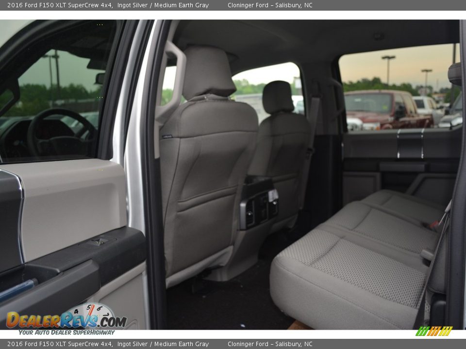 2016 Ford F150 XLT SuperCrew 4x4 Ingot Silver / Medium Earth Gray Photo #8
