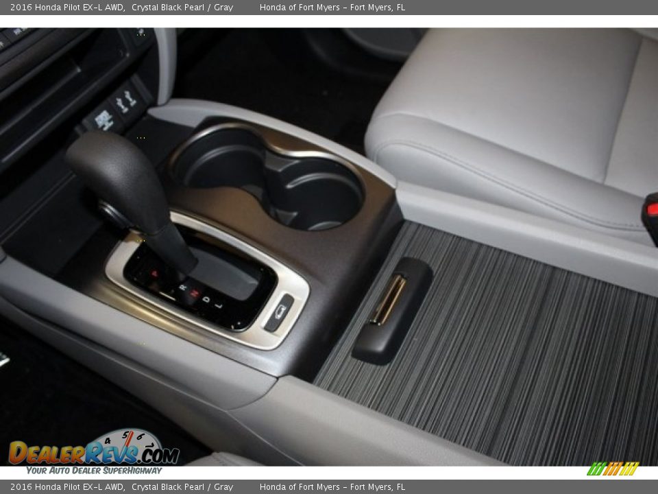 2016 Honda Pilot EX-L AWD Crystal Black Pearl / Gray Photo #18