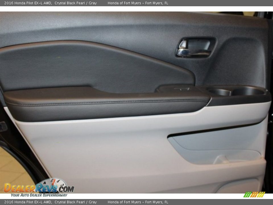 2016 Honda Pilot EX-L AWD Crystal Black Pearl / Gray Photo #21