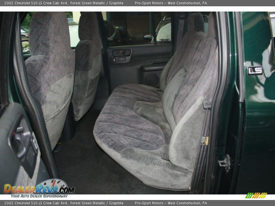 2002 Chevrolet S10 LS Crew Cab 4x4 Forest Green Metallic / Graphite Photo #14
