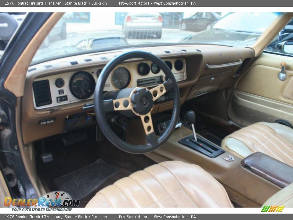Front Seat of 1976 Pontiac Firebird Trans Am Photo #15