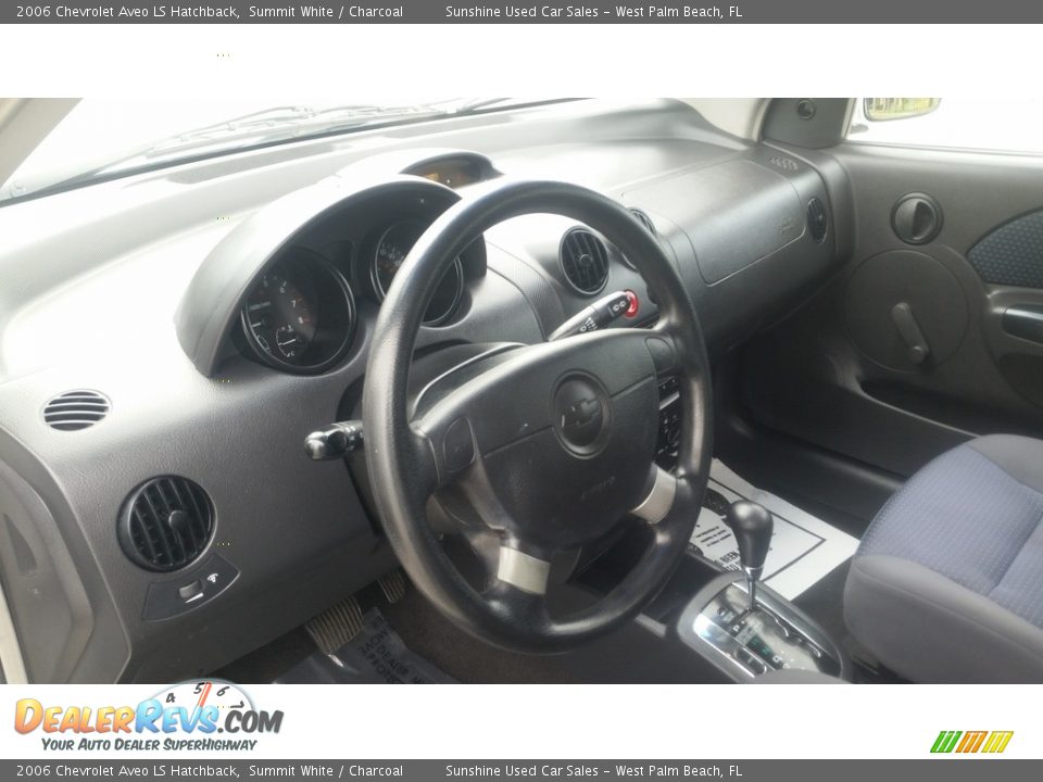 2006 Chevrolet Aveo LS Hatchback Summit White / Charcoal Photo #11
