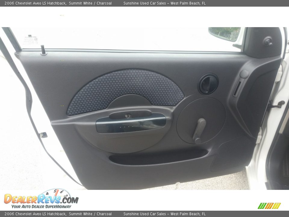 2006 Chevrolet Aveo LS Hatchback Summit White / Charcoal Photo #12