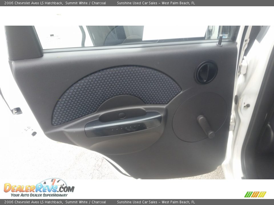 2006 Chevrolet Aveo LS Hatchback Summit White / Charcoal Photo #14