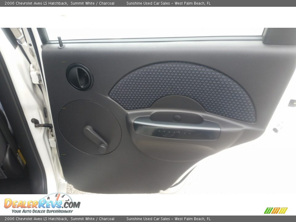 2006 Chevrolet Aveo LS Hatchback Summit White / Charcoal Photo #16