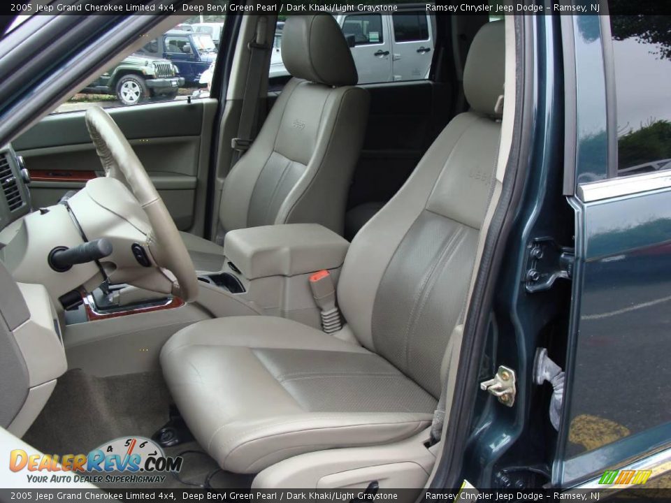 2005 Jeep Grand Cherokee Limited 4x4 Deep Beryl Green Pearl / Dark Khaki/Light Graystone Photo #11