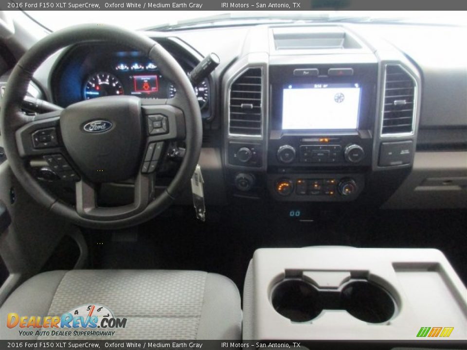 2016 Ford F150 XLT SuperCrew Oxford White / Medium Earth Gray Photo #14