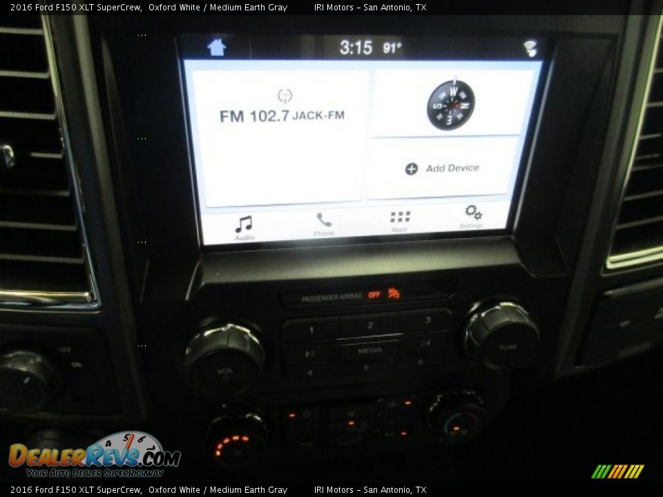 2016 Ford F150 XLT SuperCrew Oxford White / Medium Earth Gray Photo #22