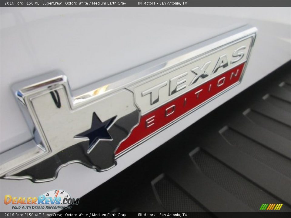2016 Ford F150 XLT SuperCrew Oxford White / Medium Earth Gray Photo #28
