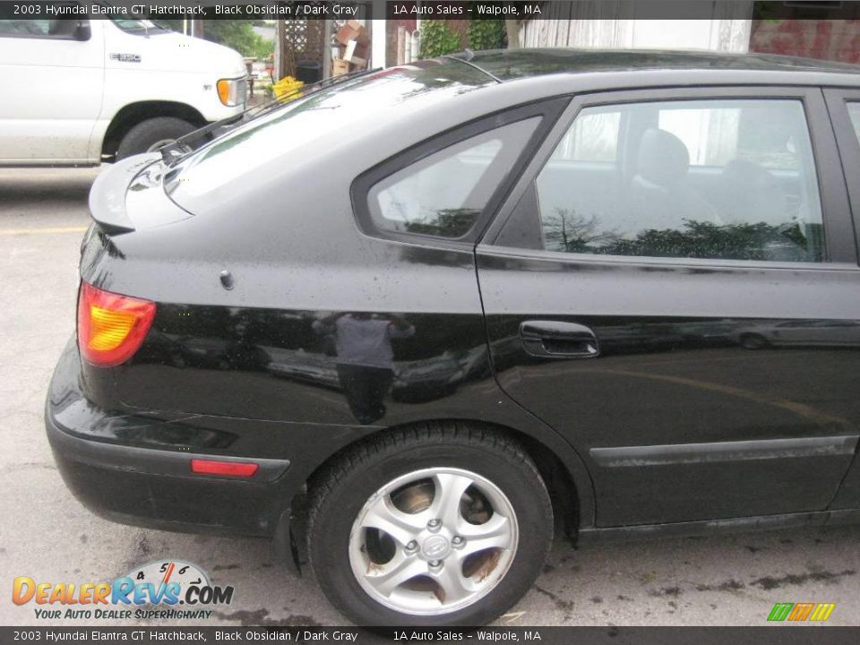 2003 Hyundai Elantra GT Hatchback Black Obsidian / Dark Gray Photo #14