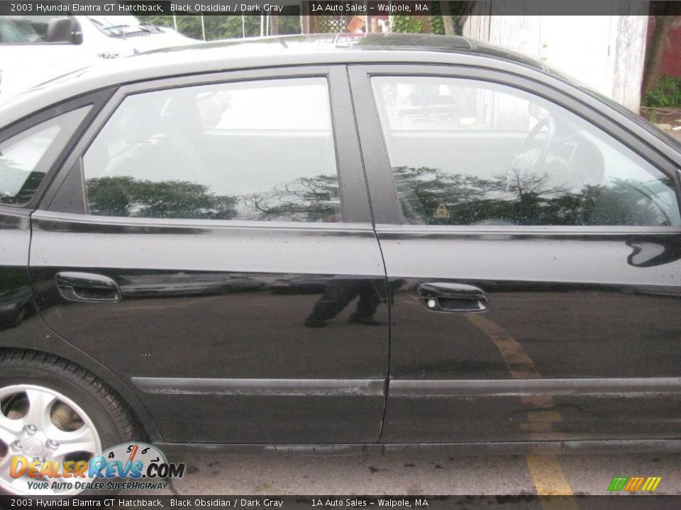 2003 Hyundai Elantra GT Hatchback Black Obsidian / Dark Gray Photo #15