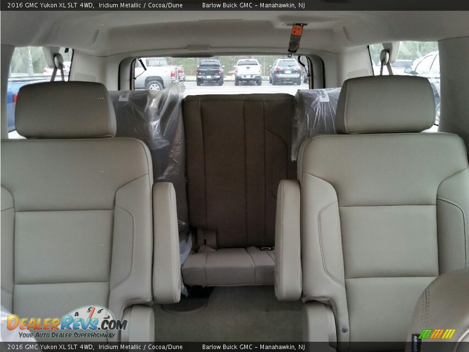 Rear Seat of 2016 GMC Yukon XL SLT 4WD Photo #8