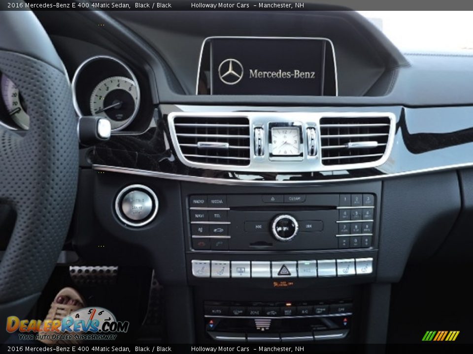 Controls of 2016 Mercedes-Benz E 400 4Matic Sedan Photo #13