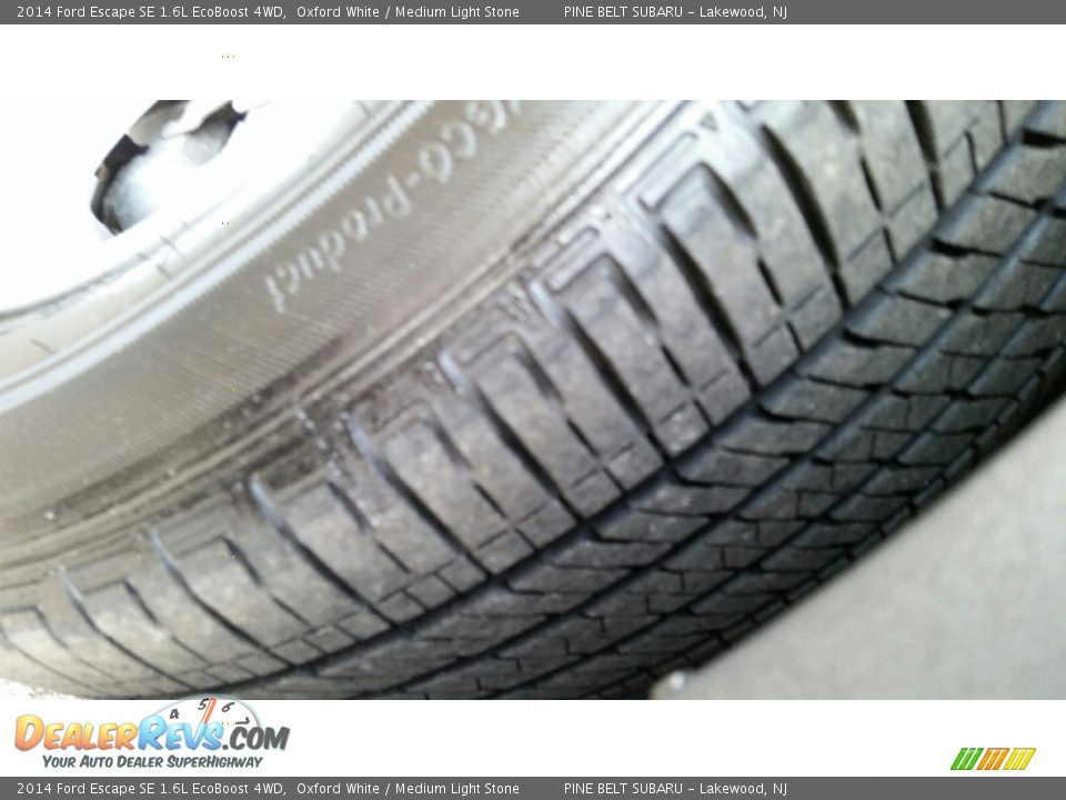 2014 Ford Escape SE 1.6L EcoBoost 4WD Oxford White / Medium Light Stone Photo #25