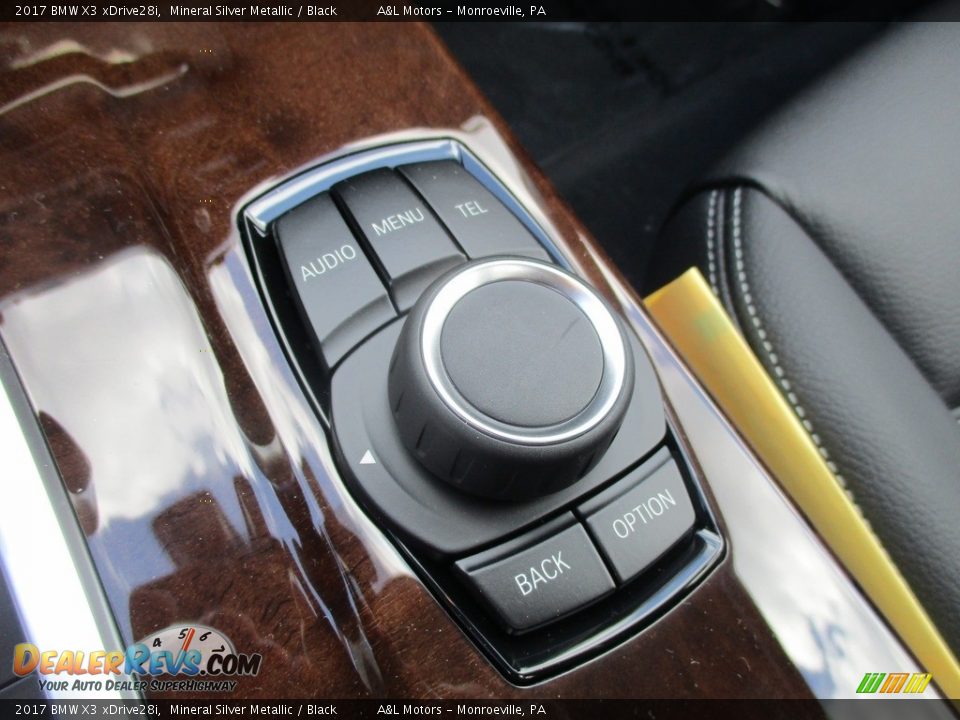 Controls of 2017 BMW X3 xDrive28i Photo #19