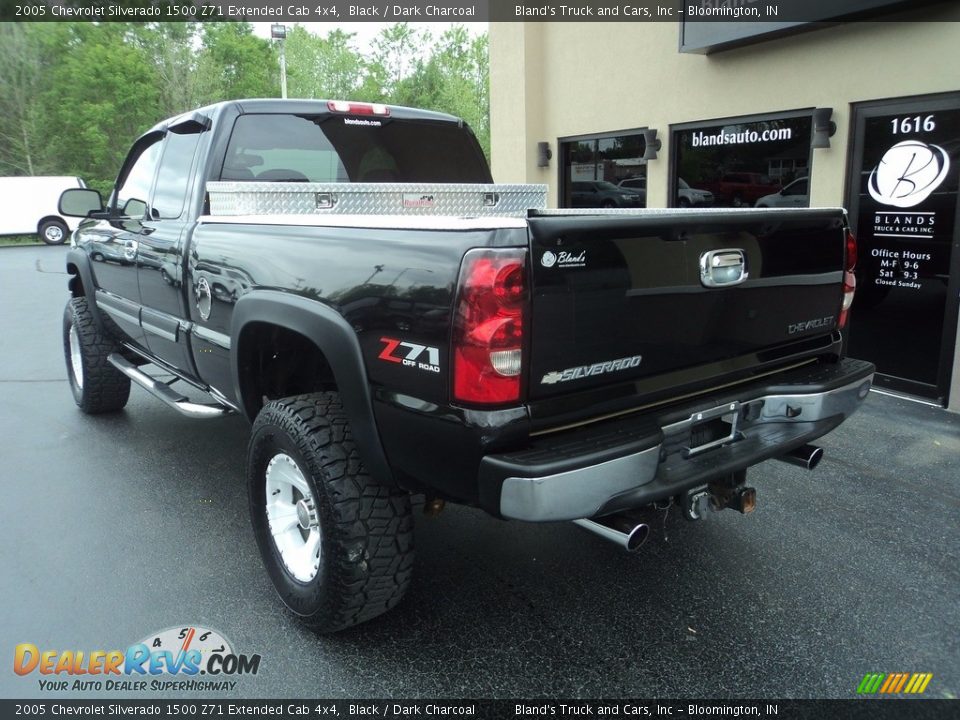 2005 Chevrolet Silverado 1500 Z71 Extended Cab 4x4 Black / Dark Charcoal Photo #3