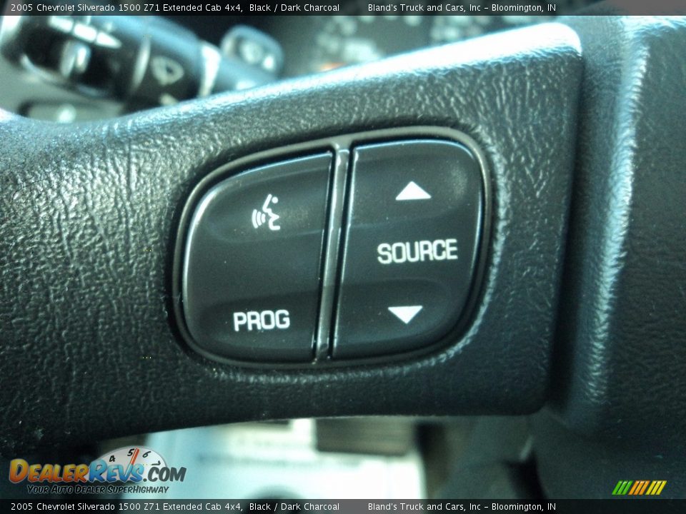 2005 Chevrolet Silverado 1500 Z71 Extended Cab 4x4 Black / Dark Charcoal Photo #14