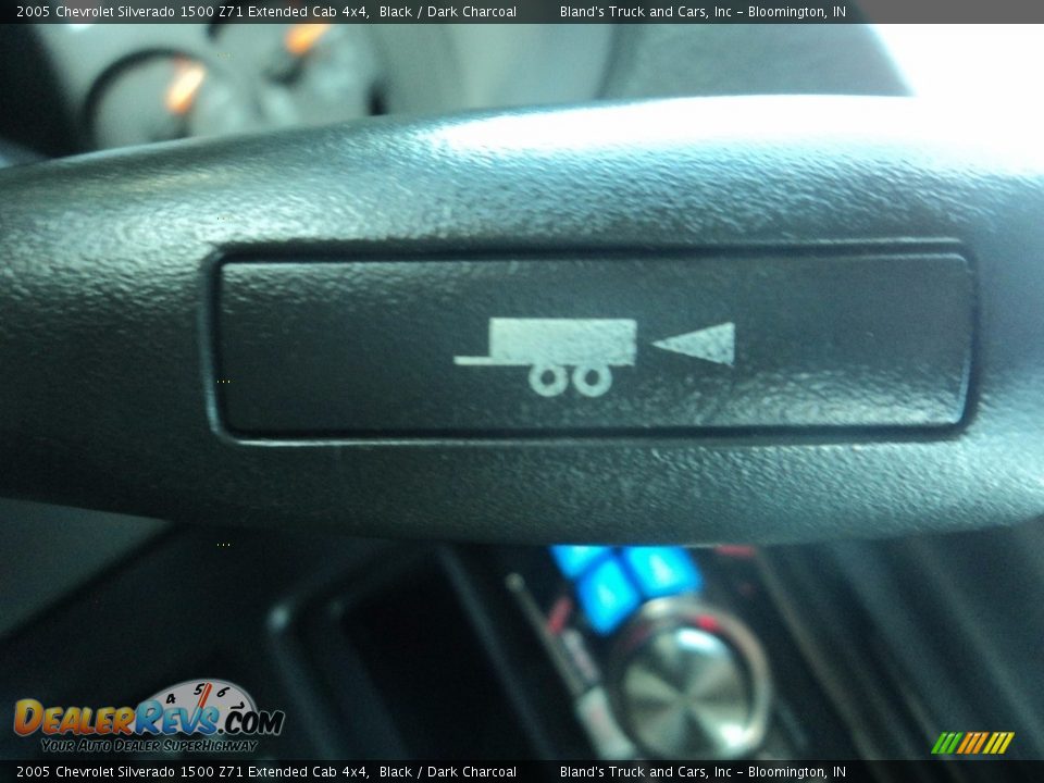 2005 Chevrolet Silverado 1500 Z71 Extended Cab 4x4 Black / Dark Charcoal Photo #18