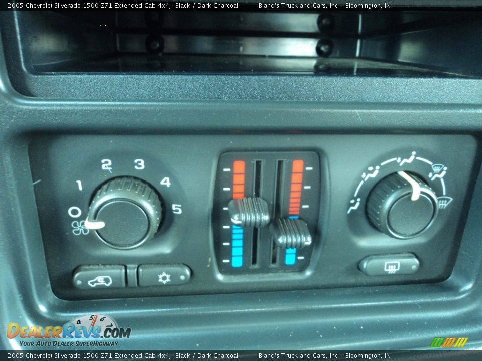 2005 Chevrolet Silverado 1500 Z71 Extended Cab 4x4 Black / Dark Charcoal Photo #20