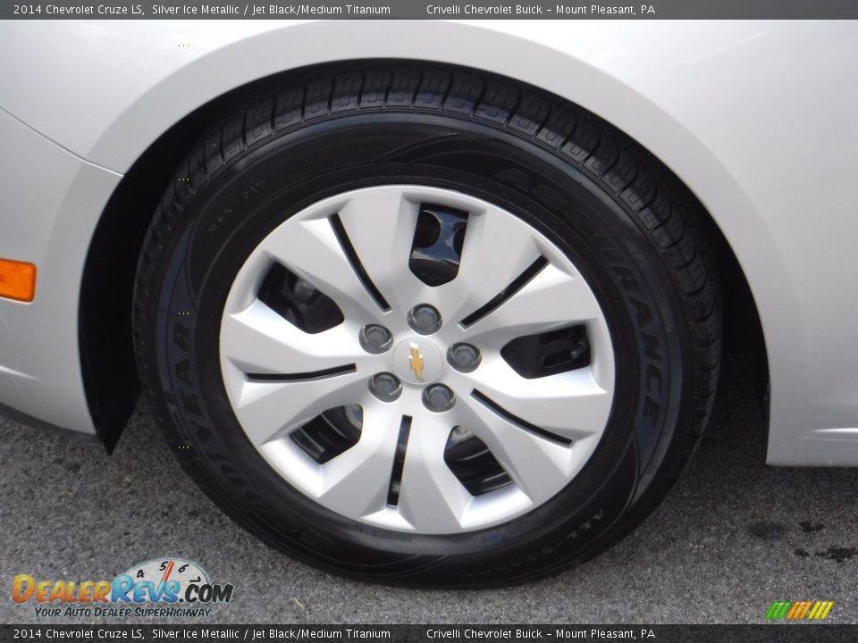 2014 Chevrolet Cruze LS Silver Ice Metallic / Jet Black/Medium Titanium Photo #4