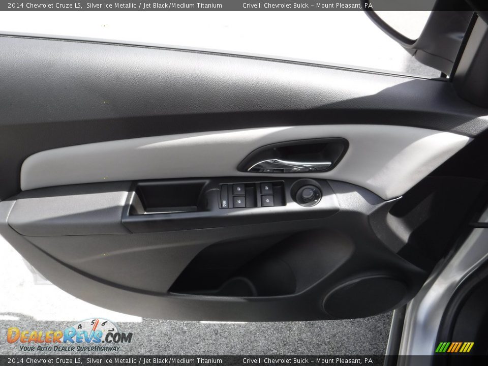 2014 Chevrolet Cruze LS Silver Ice Metallic / Jet Black/Medium Titanium Photo #10
