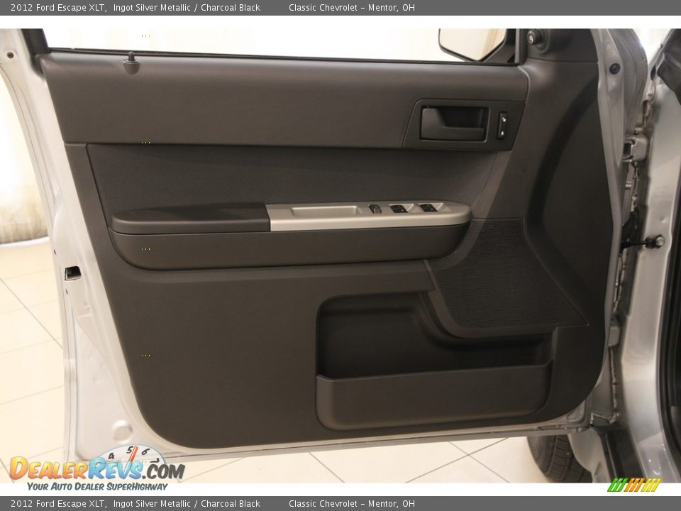 2012 Ford Escape XLT Ingot Silver Metallic / Charcoal Black Photo #4