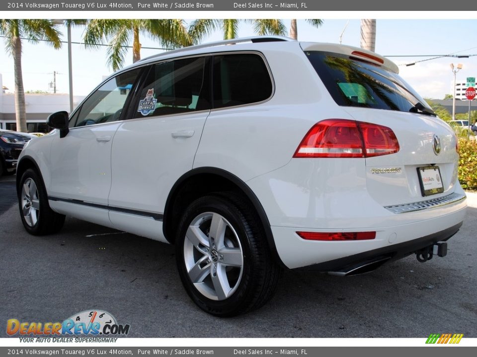 2014 Volkswagen Touareg V6 Lux 4Motion Pure White / Saddle Brown Photo #7