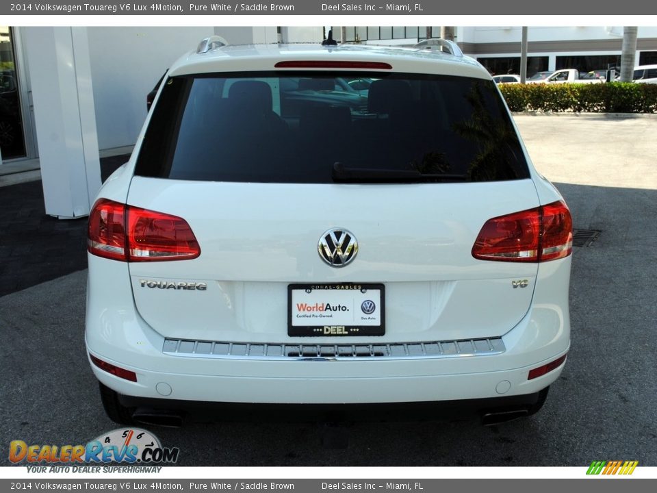 2014 Volkswagen Touareg V6 Lux 4Motion Pure White / Saddle Brown Photo #8