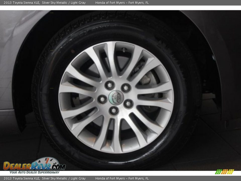 2013 Toyota Sienna XLE Silver Sky Metallic / Light Gray Photo #2