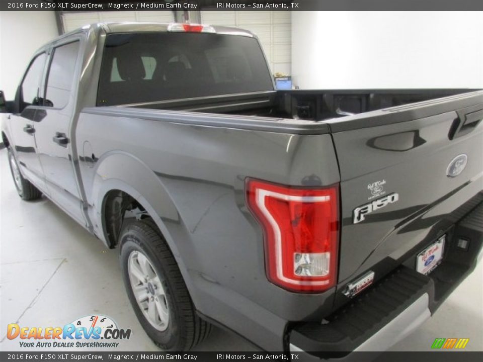 2016 Ford F150 XLT SuperCrew Magnetic / Medium Earth Gray Photo #8