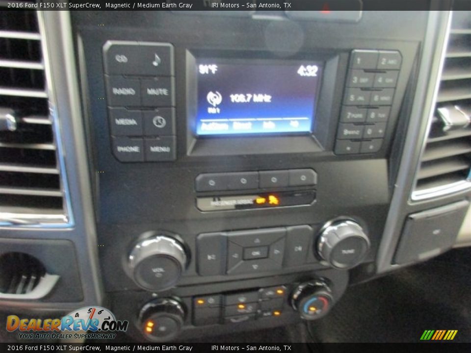 2016 Ford F150 XLT SuperCrew Magnetic / Medium Earth Gray Photo #22