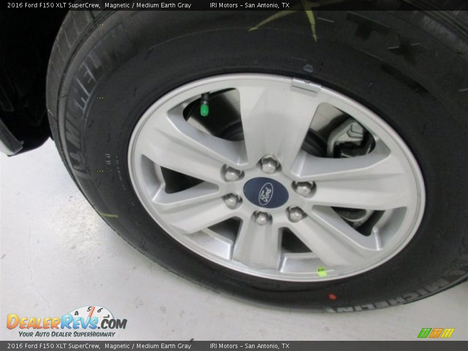 2016 Ford F150 XLT SuperCrew Magnetic / Medium Earth Gray Photo #24