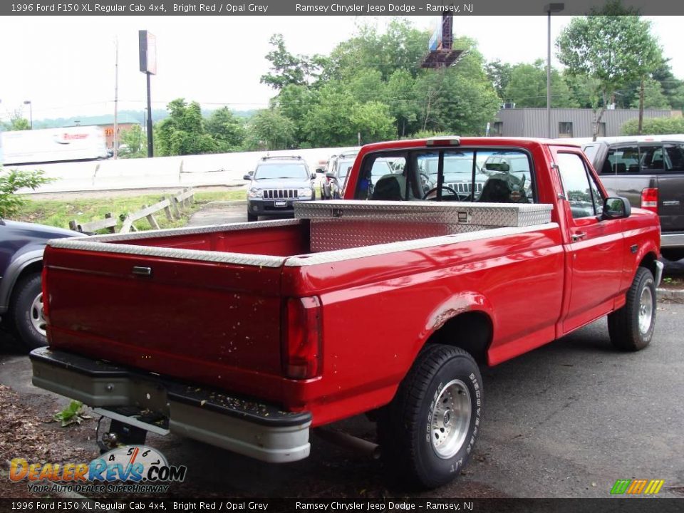 1996 Ford F150 XL Regular Cab 4x4 Bright Red / Opal Grey Photo #5