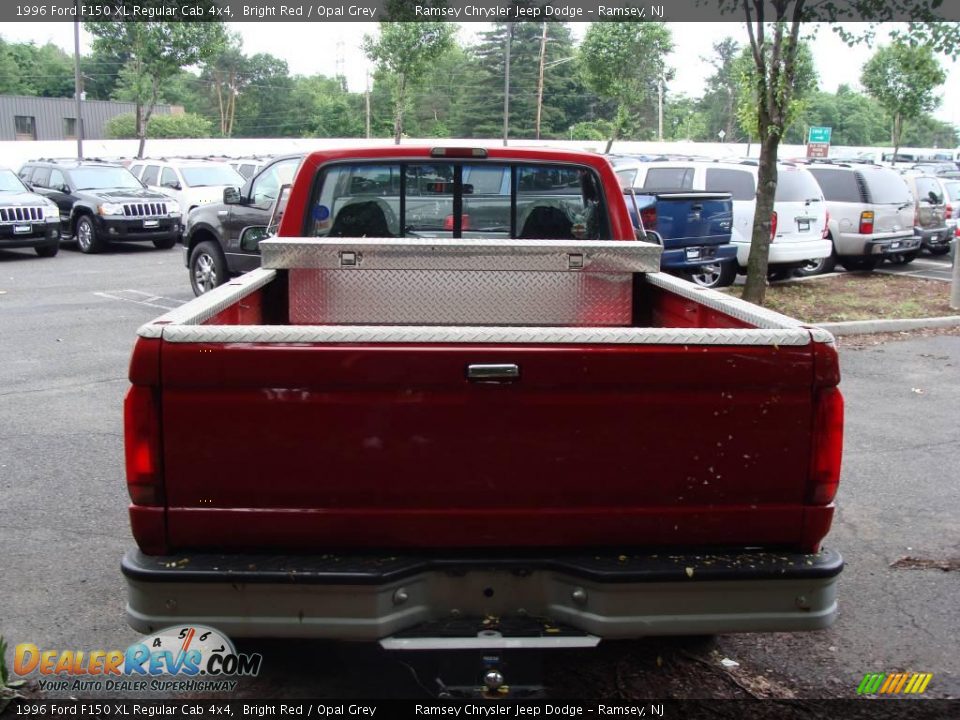 1996 Ford F150 XL Regular Cab 4x4 Bright Red / Opal Grey Photo #6