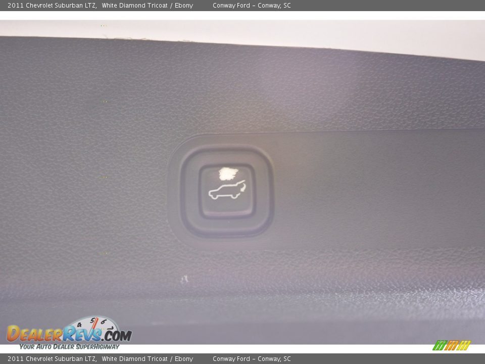 2011 Chevrolet Suburban LTZ White Diamond Tricoat / Ebony Photo #12