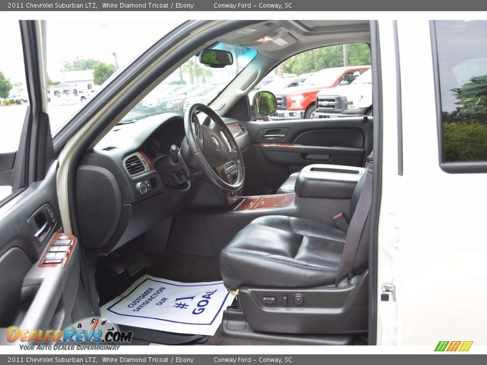 2011 Chevrolet Suburban LTZ White Diamond Tricoat / Ebony Photo #16