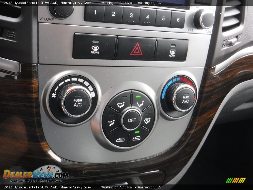 2012 Hyundai Santa Fe SE V6 AWD Mineral Gray / Gray Photo #17
