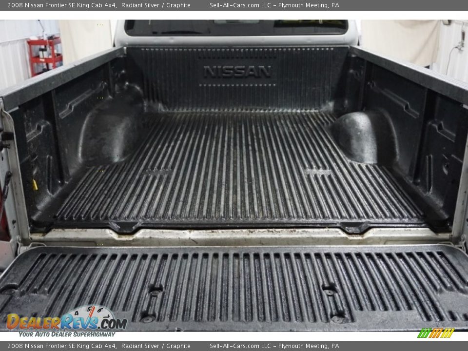 2008 Nissan Frontier SE King Cab 4x4 Radiant Silver / Graphite Photo #22