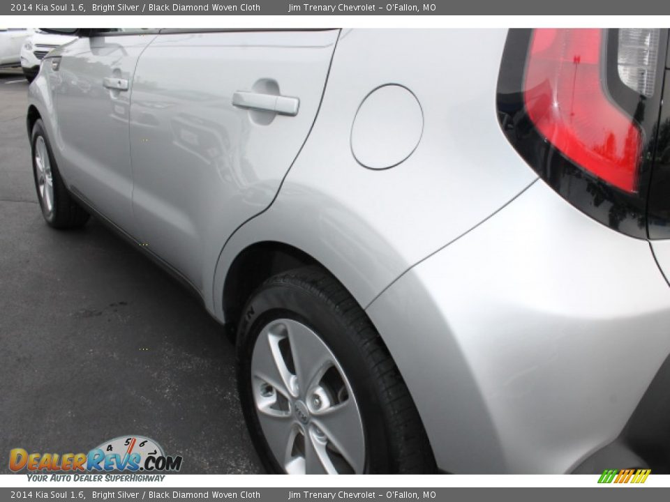 2014 Kia Soul 1.6 Bright Silver / Black Diamond Woven Cloth Photo #4
