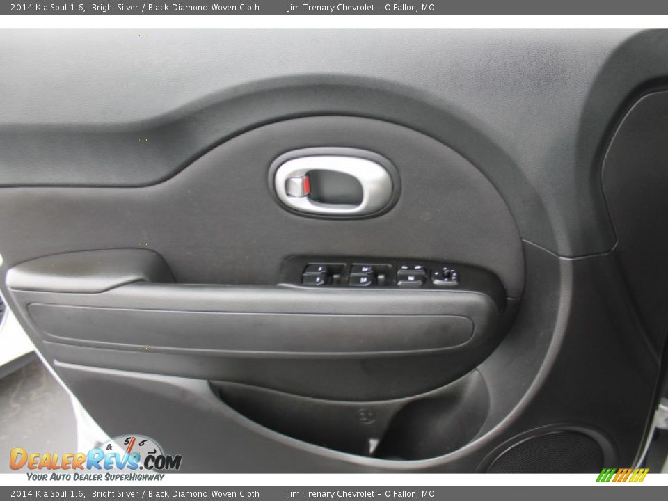2014 Kia Soul 1.6 Bright Silver / Black Diamond Woven Cloth Photo #15