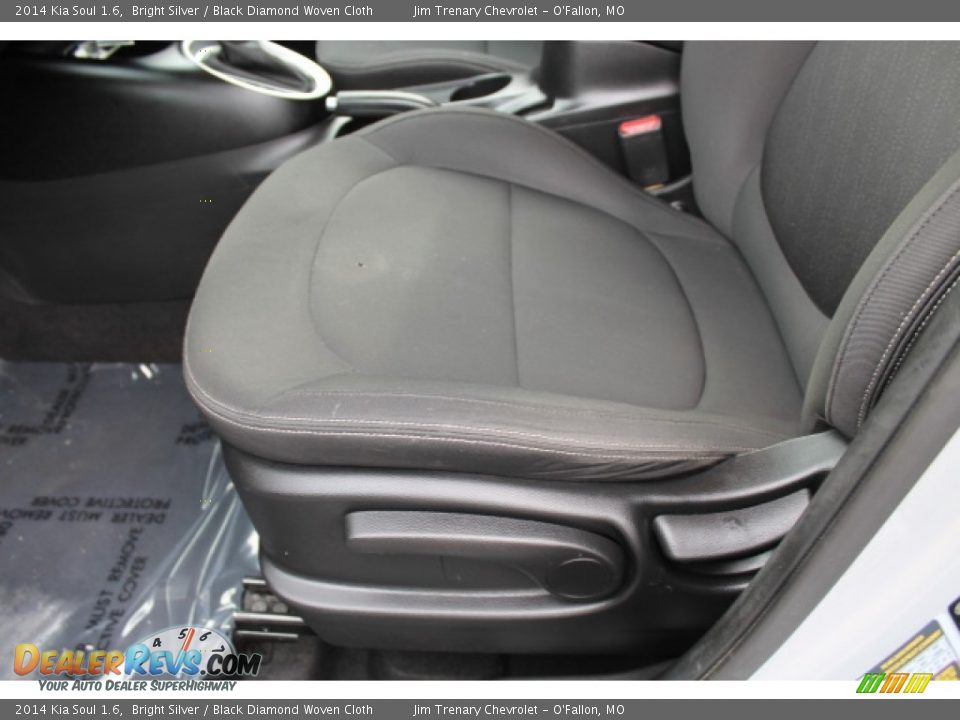 2014 Kia Soul 1.6 Bright Silver / Black Diamond Woven Cloth Photo #16