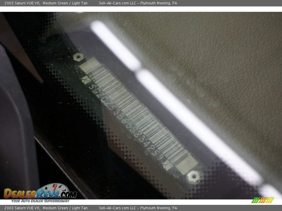 2003 Saturn VUE V6 Medium Green / Light Tan Photo #13