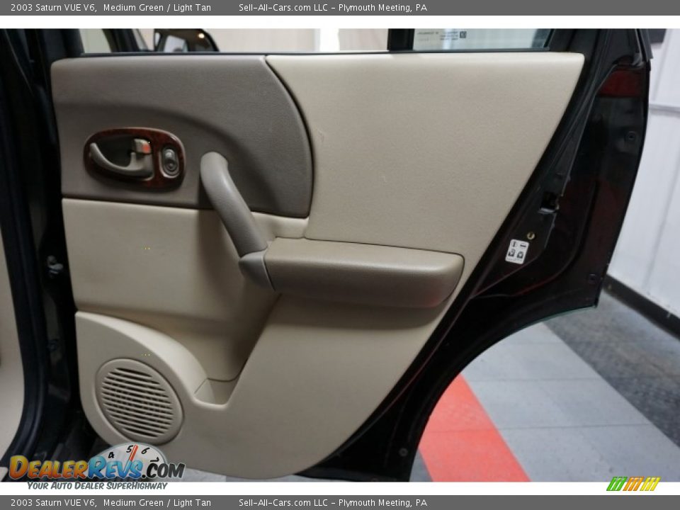 2003 Saturn VUE V6 Medium Green / Light Tan Photo #15