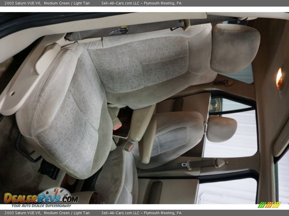 2003 Saturn VUE V6 Medium Green / Light Tan Photo #17