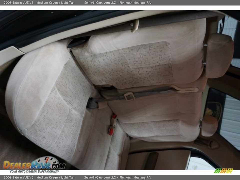 2003 Saturn VUE V6 Medium Green / Light Tan Photo #18