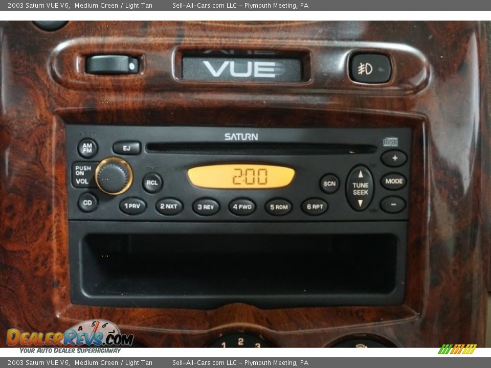 2003 Saturn VUE V6 Medium Green / Light Tan Photo #34