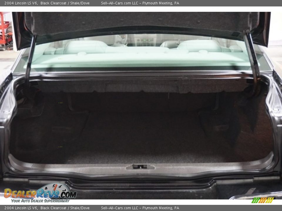 2004 Lincoln LS V6 Black Clearcoat / Shale/Dove Photo #21